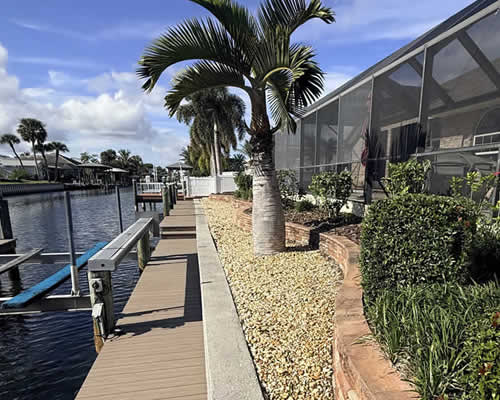 Seasonal Yard Cleanup Services in Florida